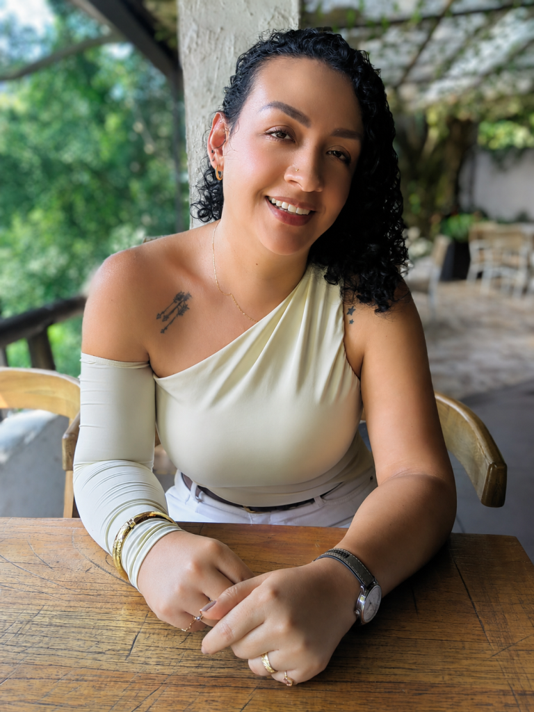 sandra milena loaiza maquilladora profesional en medellin